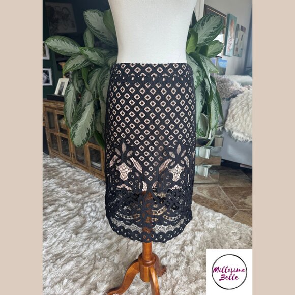 En Creme Pencil Skirt - Picture 5 of 8